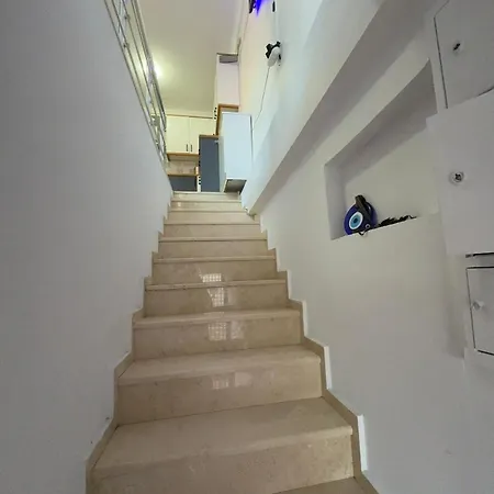 Lejlighed Izmir Carsi